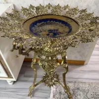 میوه خوری کنار سالنی کاملا نو