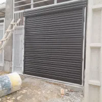 فروشنده خانم