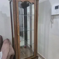 بوفه ویترین ۴ طبقه پشت آینه دار