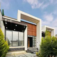 ویلاباغچه-مدرن-ارزان-روف-گاردن-ویو-جنگل