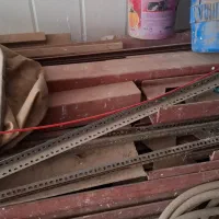 تیراهن ۱۶ و زنبوری ۱۶