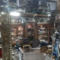 فروشنده وخریدار لوازم قدیمی
