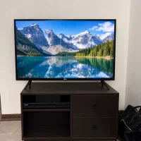 میز زیر تلویزیونی چوبی به علاوه تخت خواب یک نفره