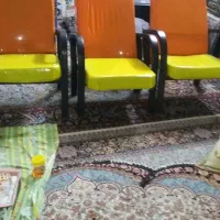 تعدادی صندلی ویه میزکامپیوتروصندلی فروش