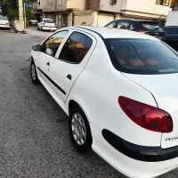 206 v8 کم کار