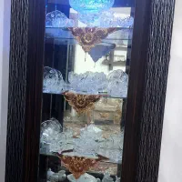 ویترین مهتابی دار