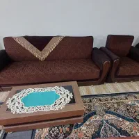 مبل کاناپه ای(تخت شو) با میزعسلی وکوسن