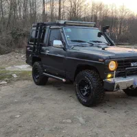 نیسان پاترول 2 در 4 سیلندر، مدل ۱۹۹۸