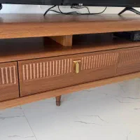 میز تی وی شرکتی کاملا نو و ساالم