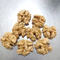 مغزگردو ایرانی درجه ۱|خوردنی و آشامیدنی|قم, نخودی|دیوار
