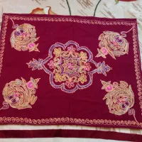 رومیزی سوزن دوزی شده قدیمی