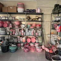 فروش یک جای وسایل پلاسکویی شاهین شهر