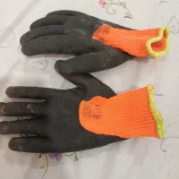 یه جفت دستکش نو۱۱۰