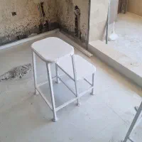 چهار پایه فلزی