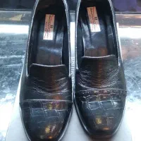 کفش|کیف، کفش، کمربند|اصفهان, سودان|دیوار