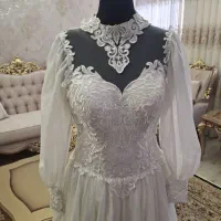 لباس عقد