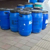 بشکه و گالن از ۴۰ لیتری تا ۱۲۰ لیتری در دار