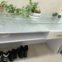 میز چندکاره|میز تحریر و کامپیوتر|شاهینشهر, حافظ جنوبی|دیوار