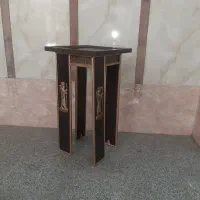 میز  زیر تلفنی