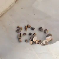 سنگ های درخشان در روزبرای درست کردن