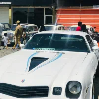 یه لحظه بیا نظر بده