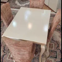 میز ناهار خوری و صندلی