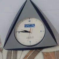 ساعت دیواری سالم و زیبا