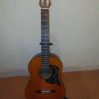 گیتار یاماها c70
