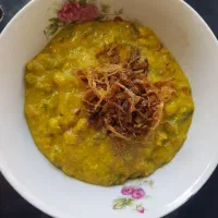 فروشنده خانم  آش فروشی