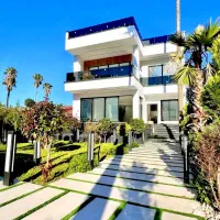 فروش-ویلای-مدرن-استخردار-در-مجموعه-بندپی