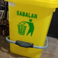 سطل زباله بزرگ