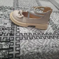 کفش بچگانه و۲ متر پارچه در هرسین|کفش و لباس بچه|هرسین, |دیوار