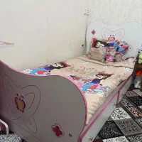 دو عدد تخت یک نفره نوجوانی به همراه رو تختی