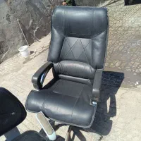 صندلی گردون و ساده یکجا