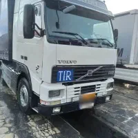 کشنده ولوو ۴۶۰ چراغ قدیم