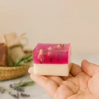 تولید انواع صابونهای دستساز.گیفت عروس و..