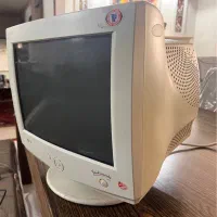 مانیتور قدیمی LG