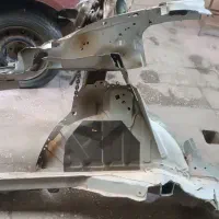 شاسی عقب مگان سمت چپ|قطعات یدکی و لوازم جانبی|اصفهان, فردوان|دیوار