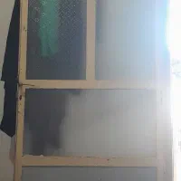 حراج یک آبگرمکن کاملا سالم ویک عدد درب آهنی