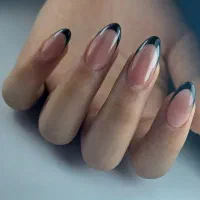 آموزش کاشت ناخن