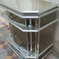 میزتلویزیون‌‌بلوری‌آلومینیومی