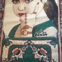 یک عدد فرش دکوری خیلی زیبا