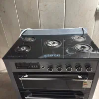 اجاق گاز در حد نو، بسیار سالم