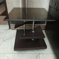 مبل ۶نفره همراه با دوعددکوسن ویک عدد میز عسلی۲تومن|مبلمان خانگی و میز عسلی|قدس, شهر‌قدس|دیوار
