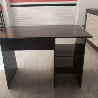 میز کامپیوتر و مطالعه