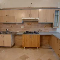 ۹۴ متر خیابان  دکتر  حسابی