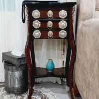 مبل ۷نفره و جلو مبلی میز عسلی و پرده و میز تلفن|مبلمان خانگی و میز عسلی|کاشمر, |دیوار