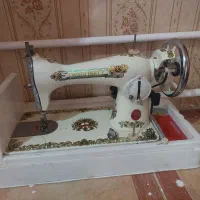 چرخ خیاطی سفید