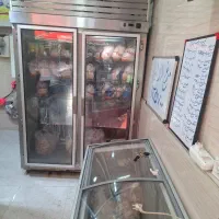 صندوق دار و فروشنده