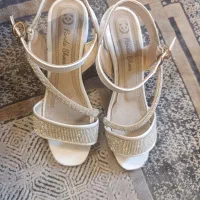 کفش پاشنه بلند کودک